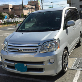 ノア　AZR60   トヨタ　お値引きします
