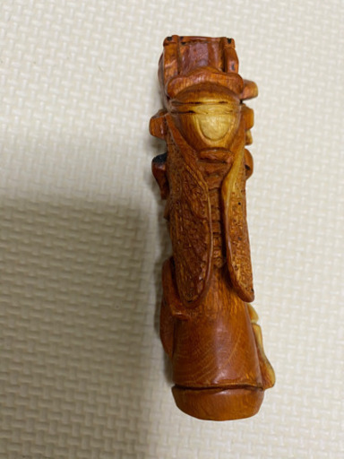 彫刻　蝉