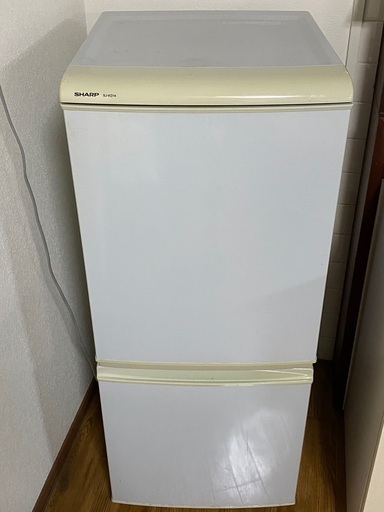 冷蔵庫、売ります。