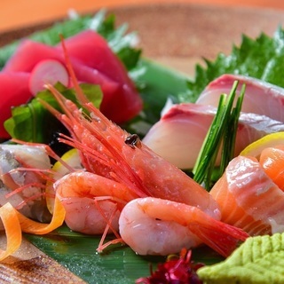 奈良県の現存する全部の酒蔵のお酒を置いているお店です！料理も一流！！お値段リーズナブル！楽しいスタッフと一緒に働きませんか？の画像
