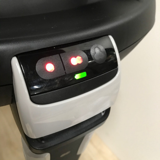 現在取引中！マキシコシ  ファミリーフィックス　ISOFIX 車載用ベース
