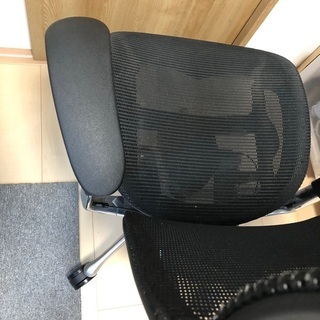 【値下】オカムラ コンテッサ 専用肘パッド（左肘用）モデル1 ネオブラックG92041Xの画像