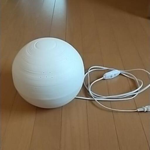 ニトリ　テーブルランプSPACE