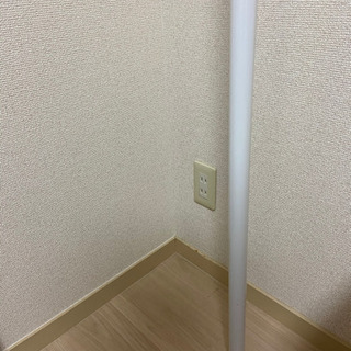 突っ張り物干し竿　伸縮式の画像