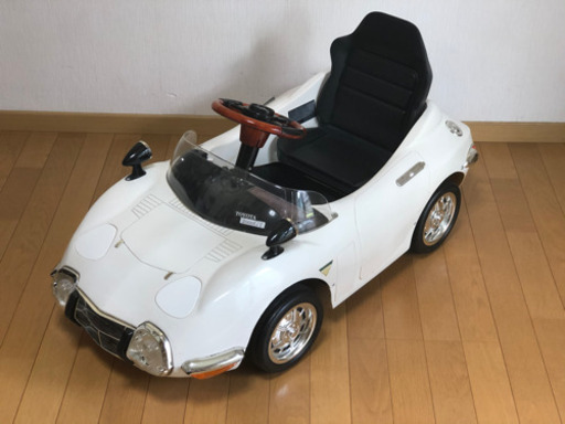 トヨタ2000GTの電動バッテリーカー