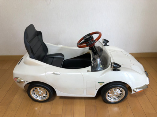 トヨタ2000GTの電動バッテリーカー