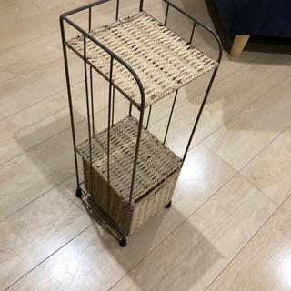 トイレットペーパーストッカーの画像