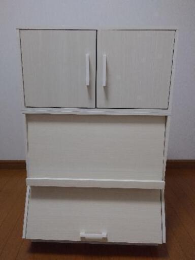 収納棚