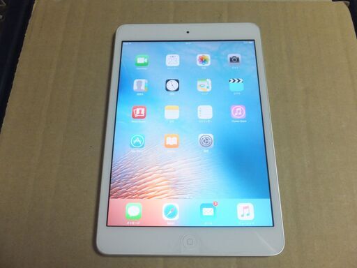 APPLE iPad mini Wi-Fiモデル 16GB MD531J/A A1432 第一世代 初代 中古です。 おまけでエレコム シリコンキーボードをお付けします。