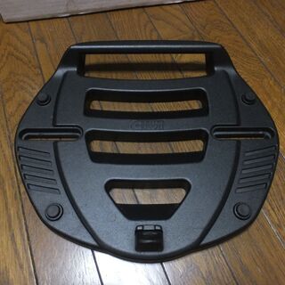 GIVI モノラック モノロック ベース 美品 中古です。