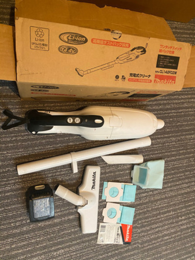 14.4V充電式クリータ マキタ CL142FDZW +14.4Vバッテリ1個　 美品