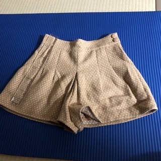ベージュ　キュロットスカート