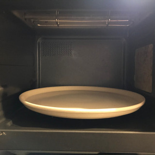 冷蔵庫と電子レンジの画像