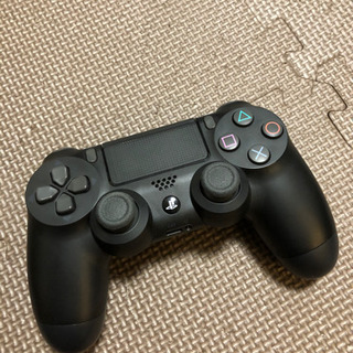 超美品　ps4 本体　CUH-2000A B01　500GB イヤホン未使用の画像