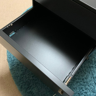 【譲渡済】ほぼ新品のキャスター付きキャビネットもらってください！