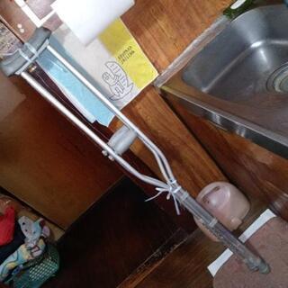 松葉杖　もらってください