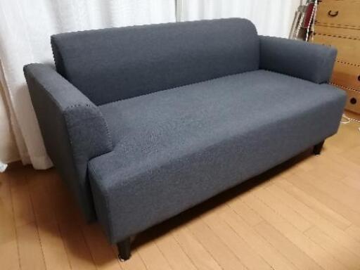 IKEAにて購入したソファ、HEMLINGBYです。ほぼ新品、傷汚れナシ。\n★組み立て説明書も有ります★