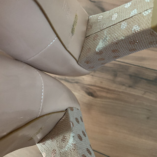 JILLSTUARTのエナメルパンプスの画像