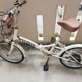 折り畳み自転車の画像