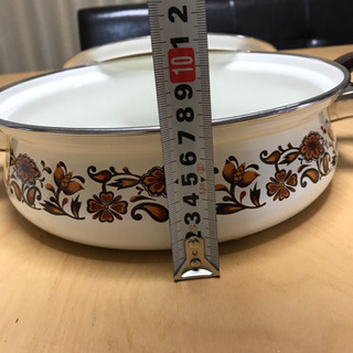 未使用品　ホーロー鍋　の画像