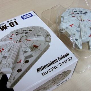スターウォーズ貯金箱・トミカ・洋書絵本 3点セット R2-D2 C-3PO ミレニアムファルコン シスの復讐 TDL 南12条店の画像