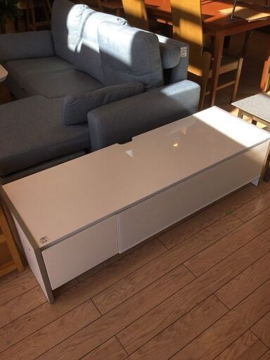 1枚扉ﾃﾚﾋﾞﾎﾞｰﾄﾞ ﾎﾜｲﾄ 【ﾄﾚﾌｧｸ桶川店】