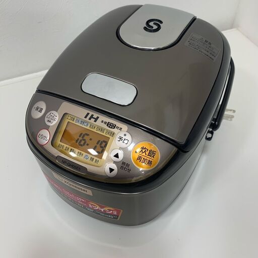 炊飯器 ZOJIRUSHI 3合炊き 2019年製 【リサイクルマートイオンタウン四日市泊店】
