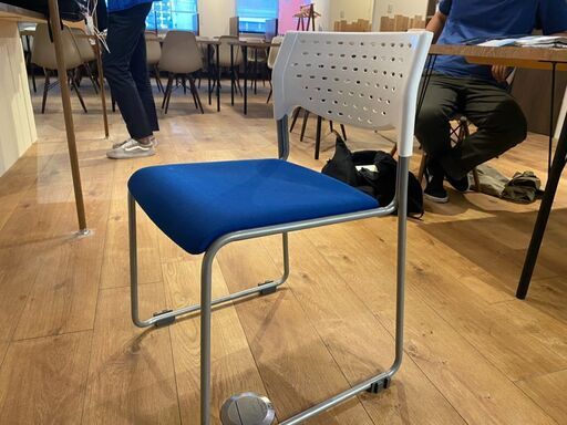 【美品】軽量ミーティングチェア13脚