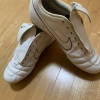 サッカー　フットサル　シューズ