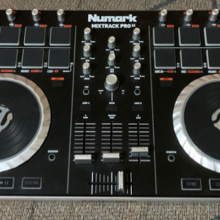 Numark mixtrack pro 2