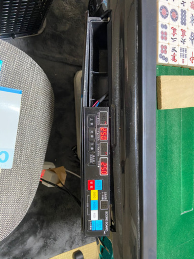 全自動麻雀卓(最新式点棒表示機能付き)