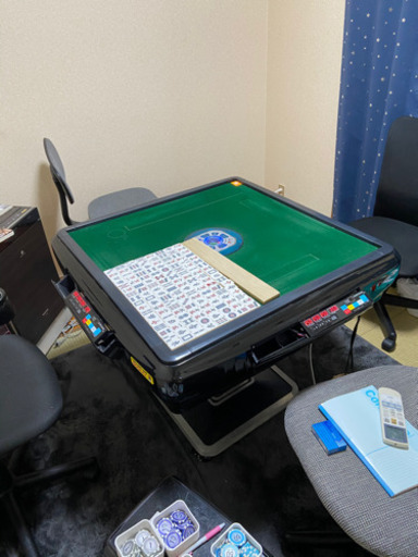 全自動麻雀卓(最新式点棒表示機能付き)