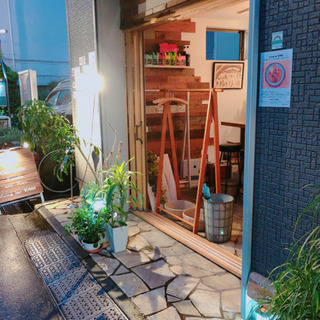 落ち着いた雰囲気のダイニングバーの店長の募集の画像