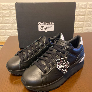 オニツカタイガー　スニーカー　23センチ