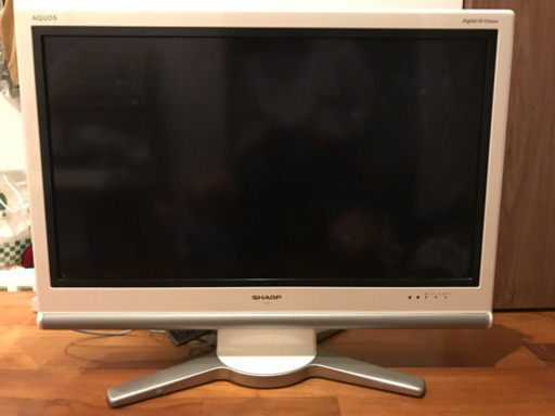 2008年製　シャープ32インチ液晶テレビ　AQUOS LC-32DS3