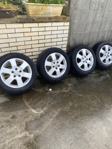 セレナ純正ホイール