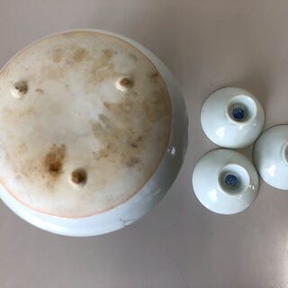 徳利と三本のおちょこセット　陶器　酒器　骨董品の画像