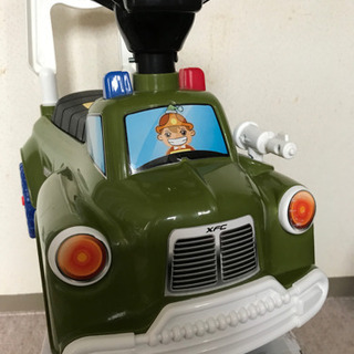 おもちゃ　乗り物の画像
