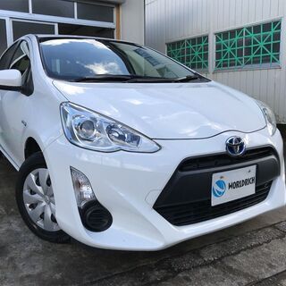 支払総額込みこみ　67万円☆平成27年トヨタ　アクア　白　車検２年付き♪　ナビ　ＴＶ　ＥＴＣの画像