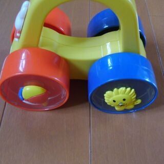 ミッフィー　手押し　車遊び