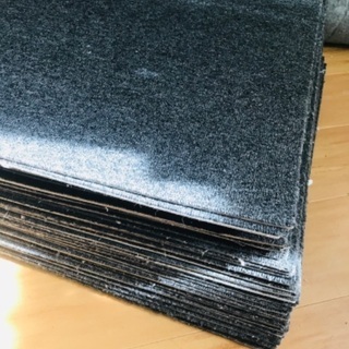 40タイルカーペット50x50cm使用