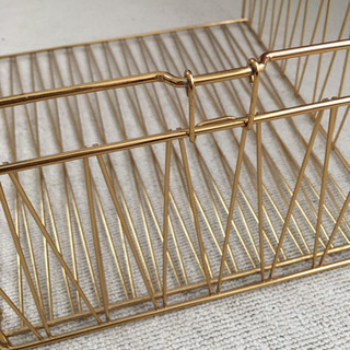 IKEA ワイヤー収納(ゴールド)未使用の画像