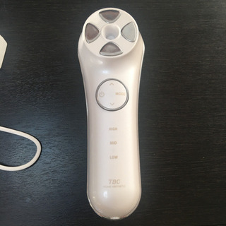 受渡先決まりましたTBCモアリフト　美顔器