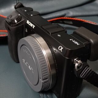 ソニーのミラーレス一眼カメラnex-7 本体 シャッター回数3150回の画像