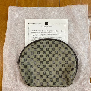 ピエール・バルマン　ポーチ