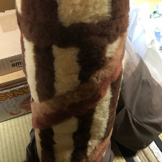 ムートン丸太クッション　未使用