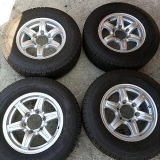❄️215/70R15⛄ハイエースに！ほぼ新品！2019年！バリ...
