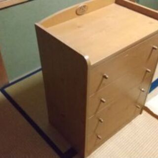小さめチェスト (タンス)の画像