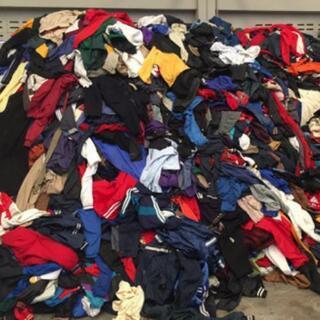 着るものがなくて困っています。服、譲ってください。【Tしゃつ】【...