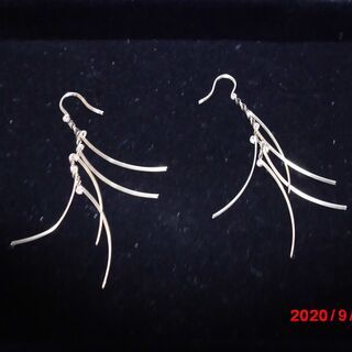 枝 ピアス